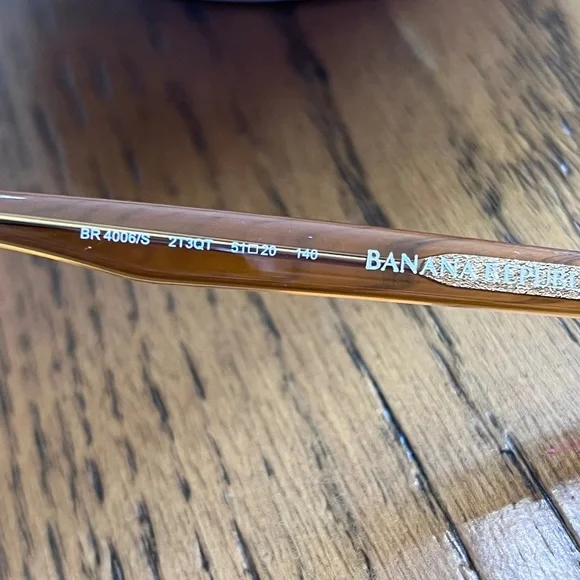 Banana Republic Amber Frame Sunglasses - Picture 3 of 3